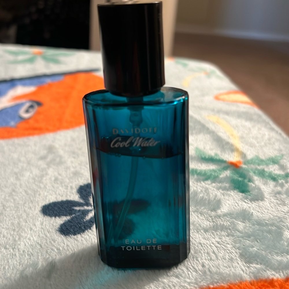 Mens cologne